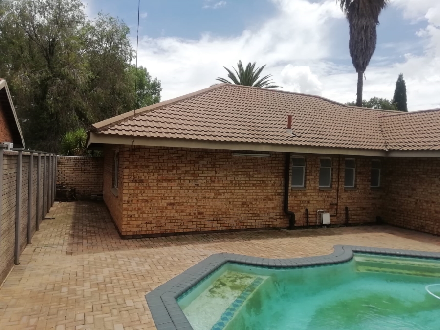 3 Bedroom Property for Sale in Vaalpark Free State